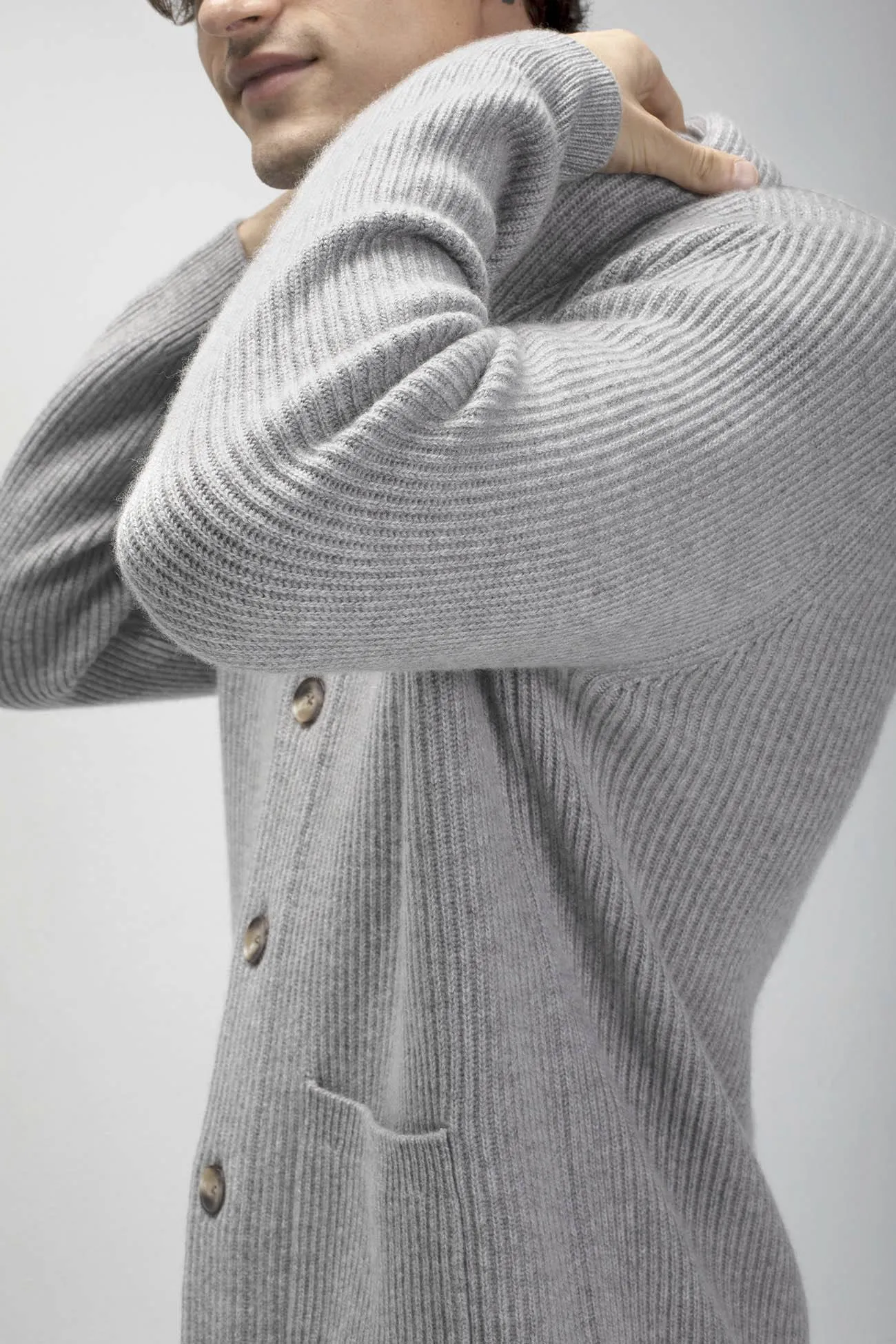 HARRY CHUNKY CASHMERE CARDIGAN