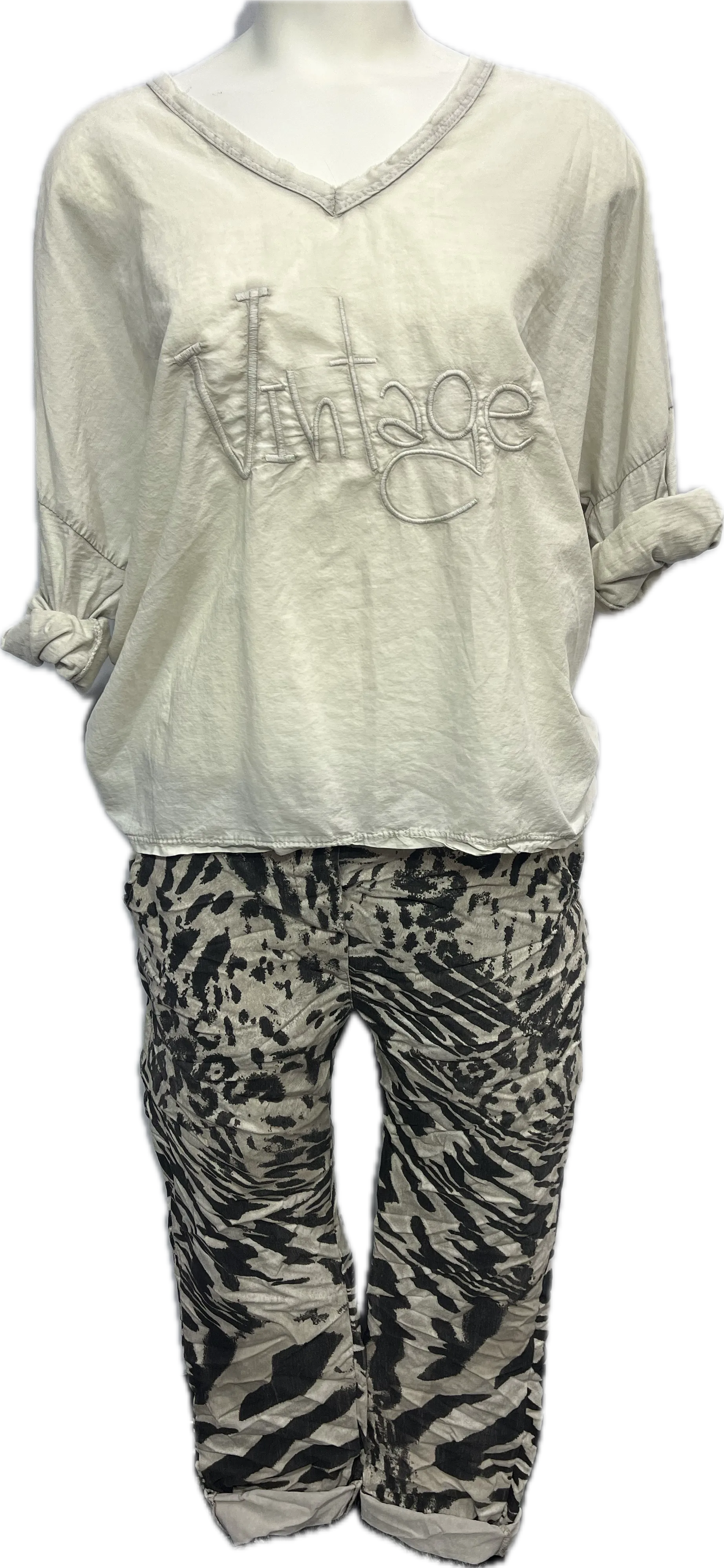 Jaguar print beige pant