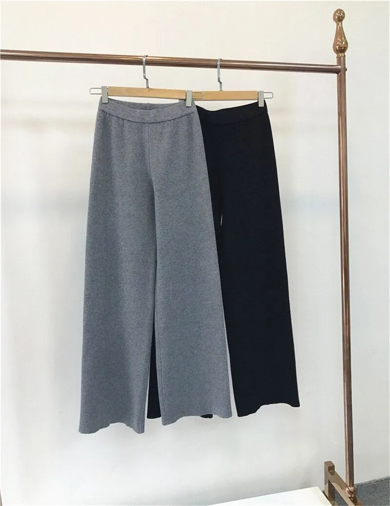 Knitted Wide-Leg Pants With Elastic Waist