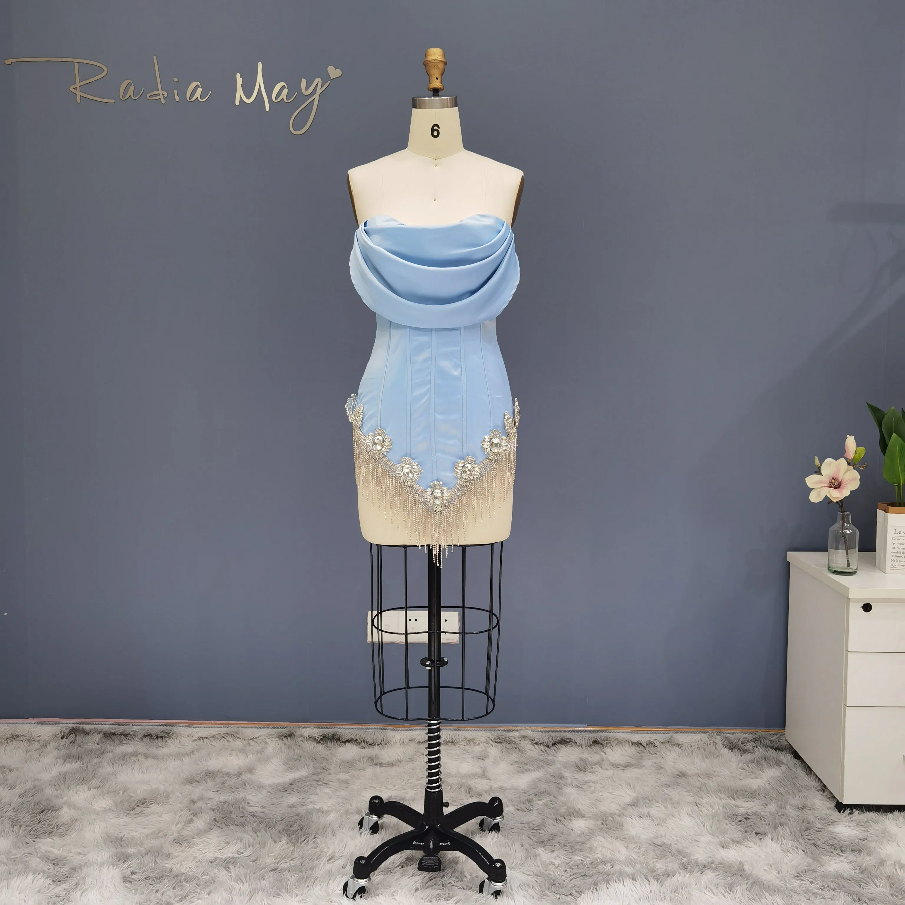 Luxury Crystal Tassel Strapless Blue Short Cocktail Dress RM010